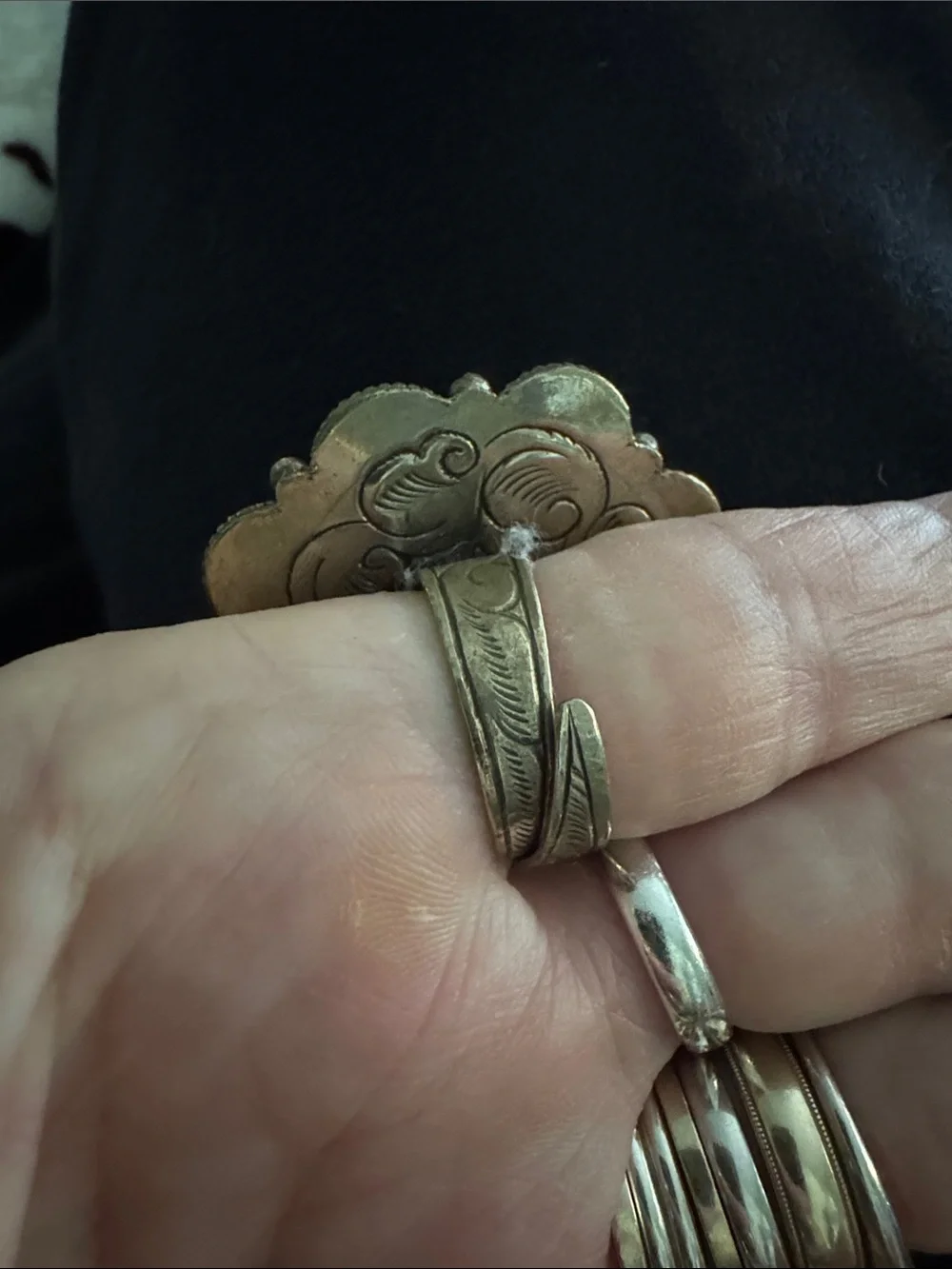 Pink conch and Navajo turquoise Flower Ring stainless steel